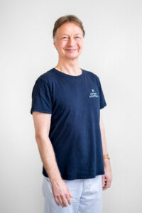 Ulli: Ich hab nette Kollegen. Bei der letzten Stelle war ich gefühlt Alleinherrscher, hier ist es der Austausch mit dem Team, den ich sehr genieße. 